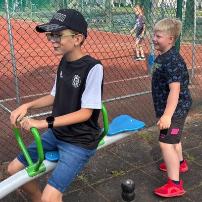 520691598 122173331126377959 4067349523704098927 N