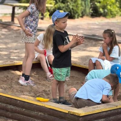 520905136 122173329182377959 4433372539887413417 N