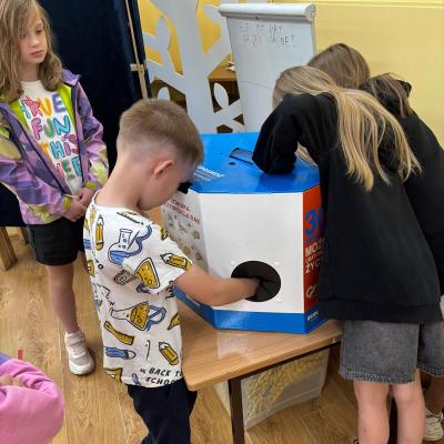 521347727 122173489478377959 5374986332236969106 N