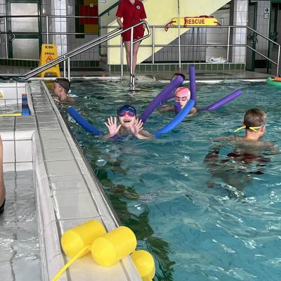 522451203 122173493630377959 6537999349128928403 N