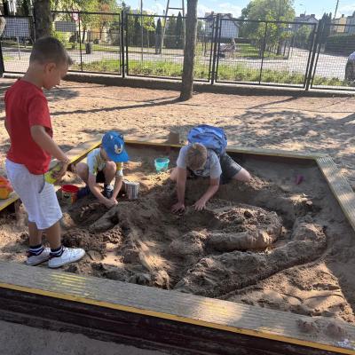 522609508 122173607354377959 7736877555455138837 N