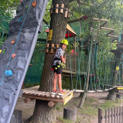 522961622 122173608674377959 5287408568190620125 N