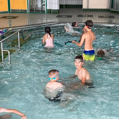 524124553 122173749008377959 2982216071278350044 N