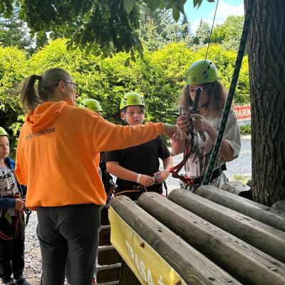 528052457 122175368906377959 556225916848182939 N